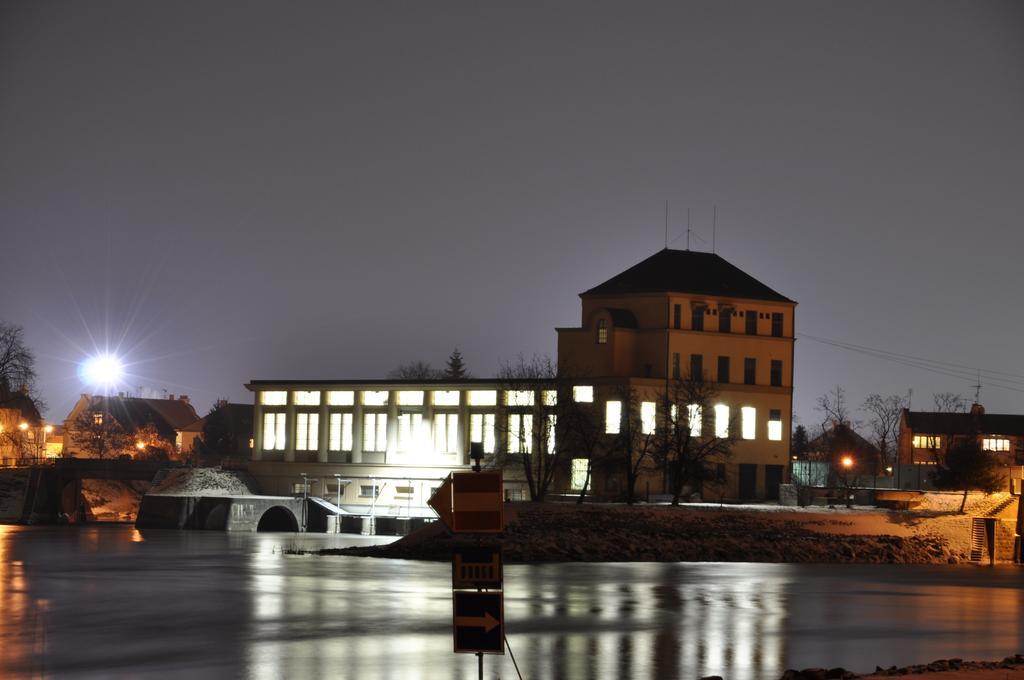 Apartman U Labe Nymburk Zimmer foto